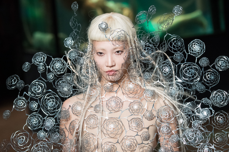 Illustration for article titled Some Cool Face Accessories From Paris Couture Week